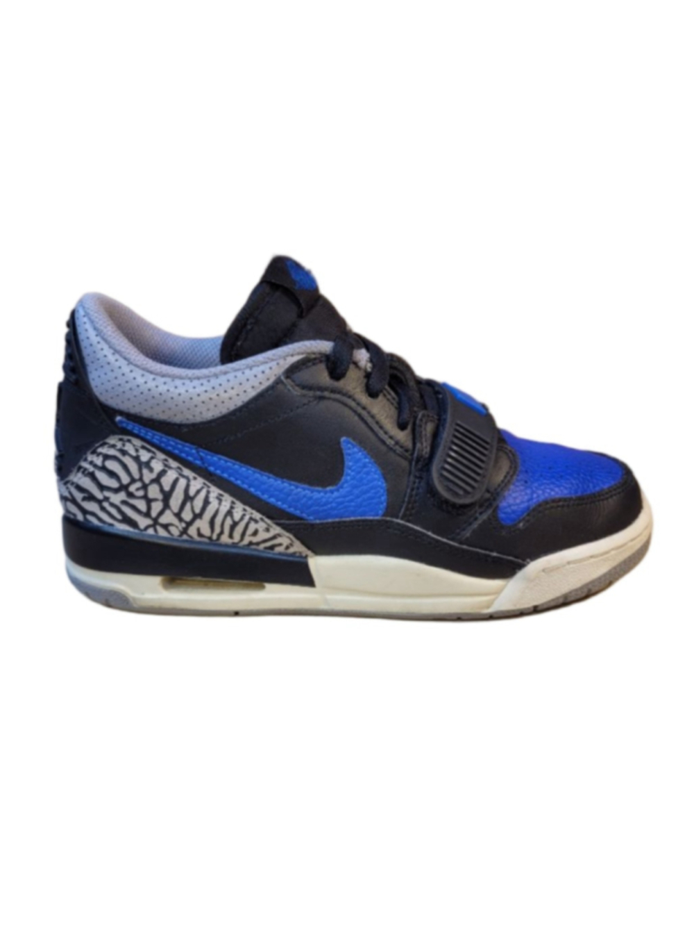 Nike Air Jordan Legacy 312 Low In The Black/Game Royal-White Colorway Sneakers